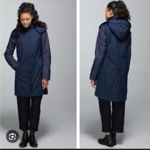 Lululemon polar‎ parka navy blue size 8 or 10